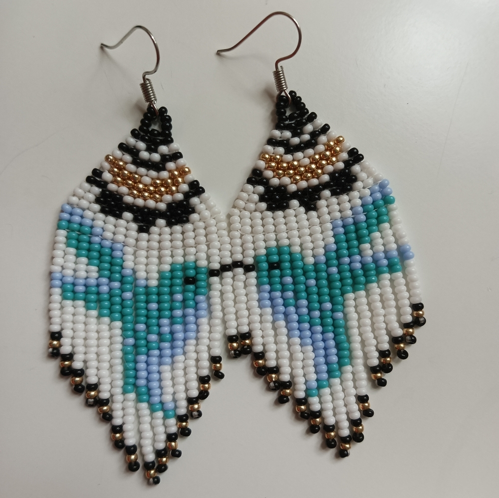 Humming bird beaded earrings